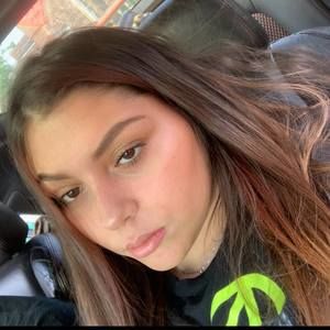 Meet your Posher, Alyssa